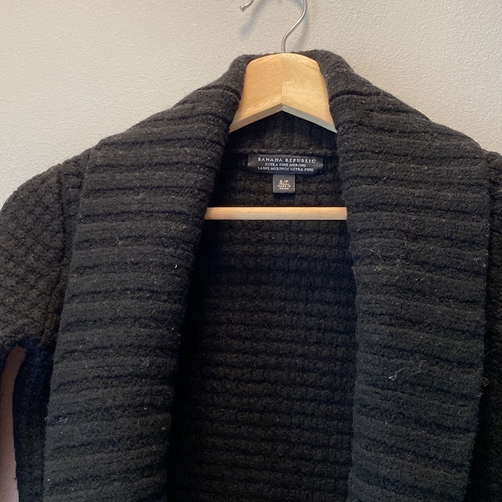 Banana Republic | S | Merino Wool Cardigan - Picture 2 of 8